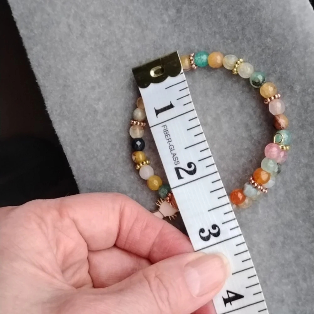 Hand Crafted Multicolor Agate Beaded Memory Wire Bracelet With Cat Charm Accent - Picture 6 of 6